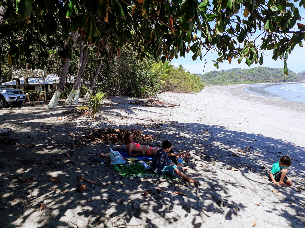 Helene, Oskar og Alfred på Playa Garza