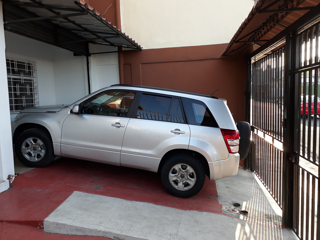 Parkeringspladsen på Lajuela Hostel