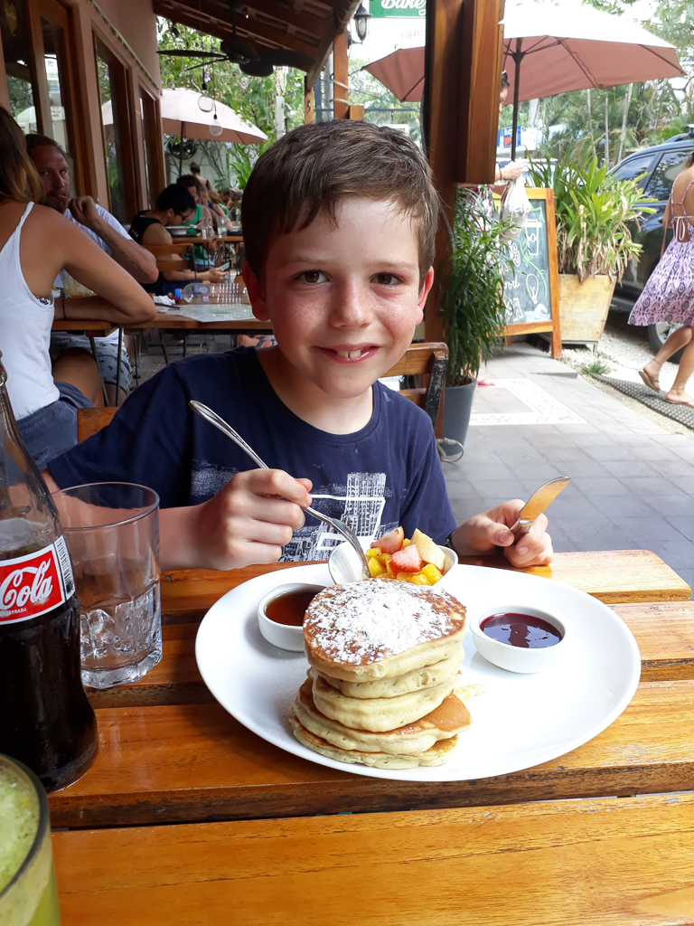 Pandekagefrokost på fransk bageri