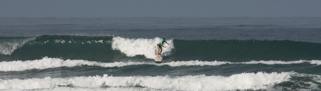 Helene surfer Playa Hermosa