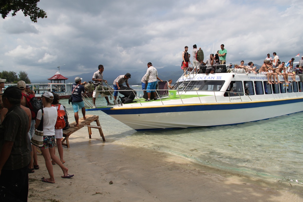 Landgange på stranden på Gili Air