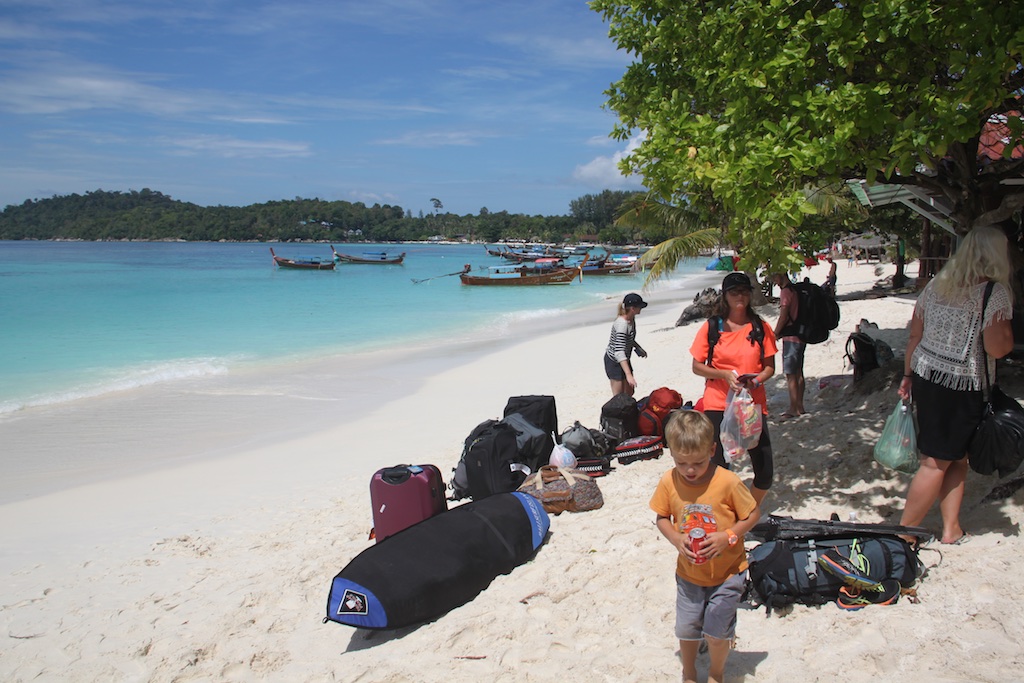 Ankomst i Thailand på stranden på Ko Lipe